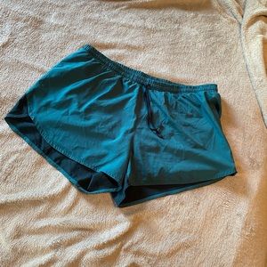 Old navy active shorts size XL